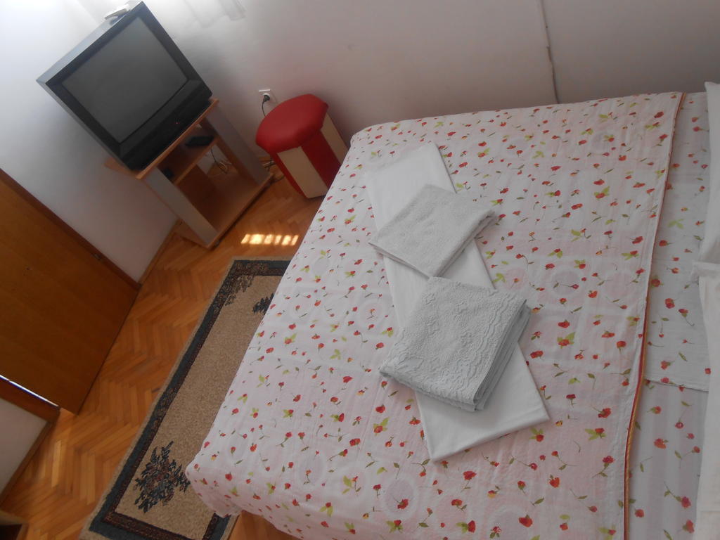 Apartments & Hostel Zdrava Hrana Мостар Екстериор снимка