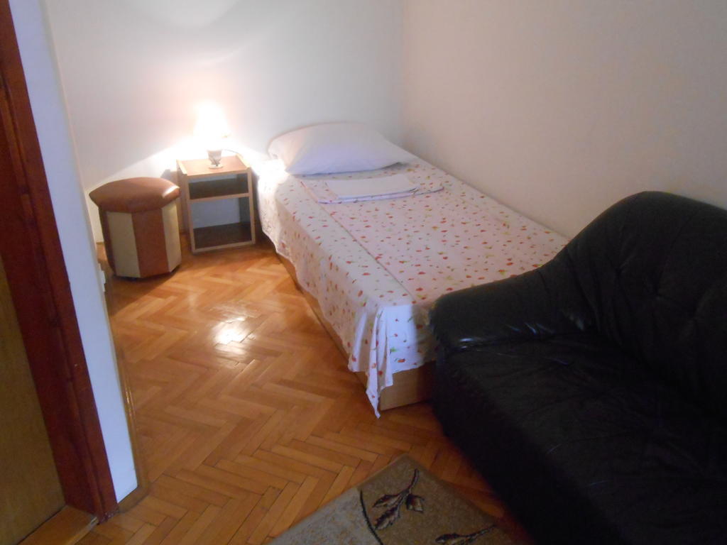 Apartments & Hostel Zdrava Hrana Мостар Стая снимка
