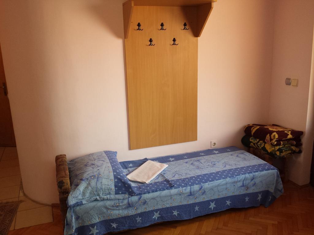 Apartments & Hostel Zdrava Hrana Мостар Стая снимка