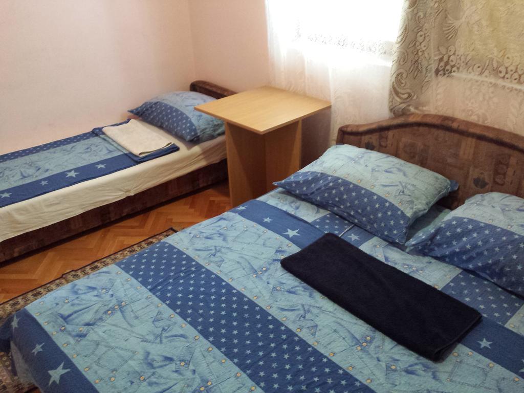 Apartments & Hostel Zdrava Hrana Мостар Стая снимка