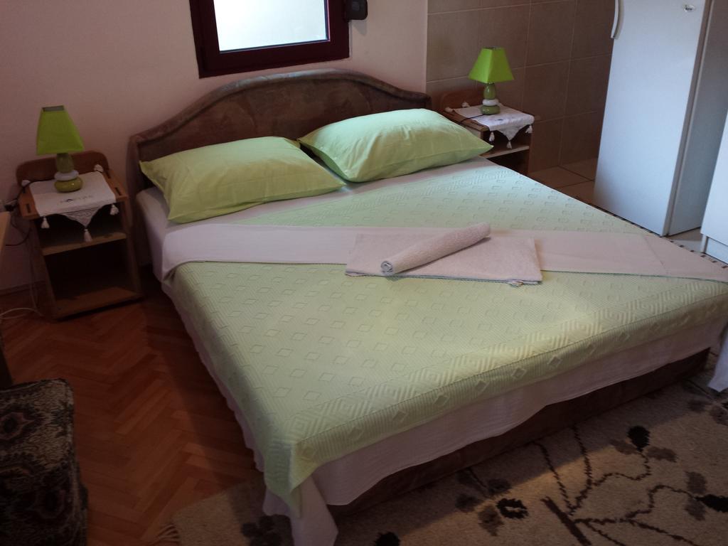 Apartments & Hostel Zdrava Hrana Мостар Екстериор снимка