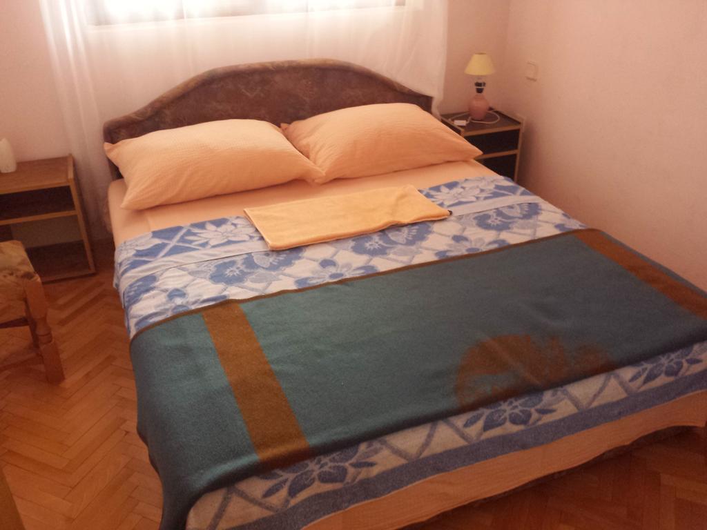 Apartments & Hostel Zdrava Hrana Мостар Стая снимка