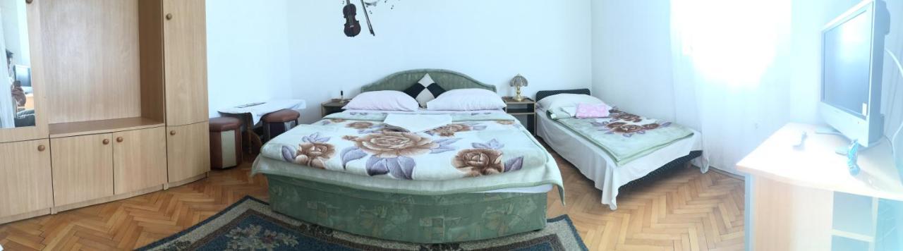 Apartments & Hostel Zdrava Hrana Мостар Екстериор снимка